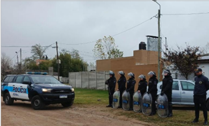 Desarticularon tres puntos de �delivery� de drogas en la Ciudad
